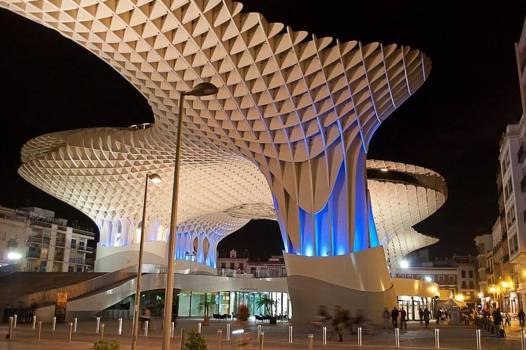 G12 Trendy And Comfy Bright Loft Meters From Bullring And Trianas Bridge, Galera Street Lejlighed Sevilla Eksteriør billede